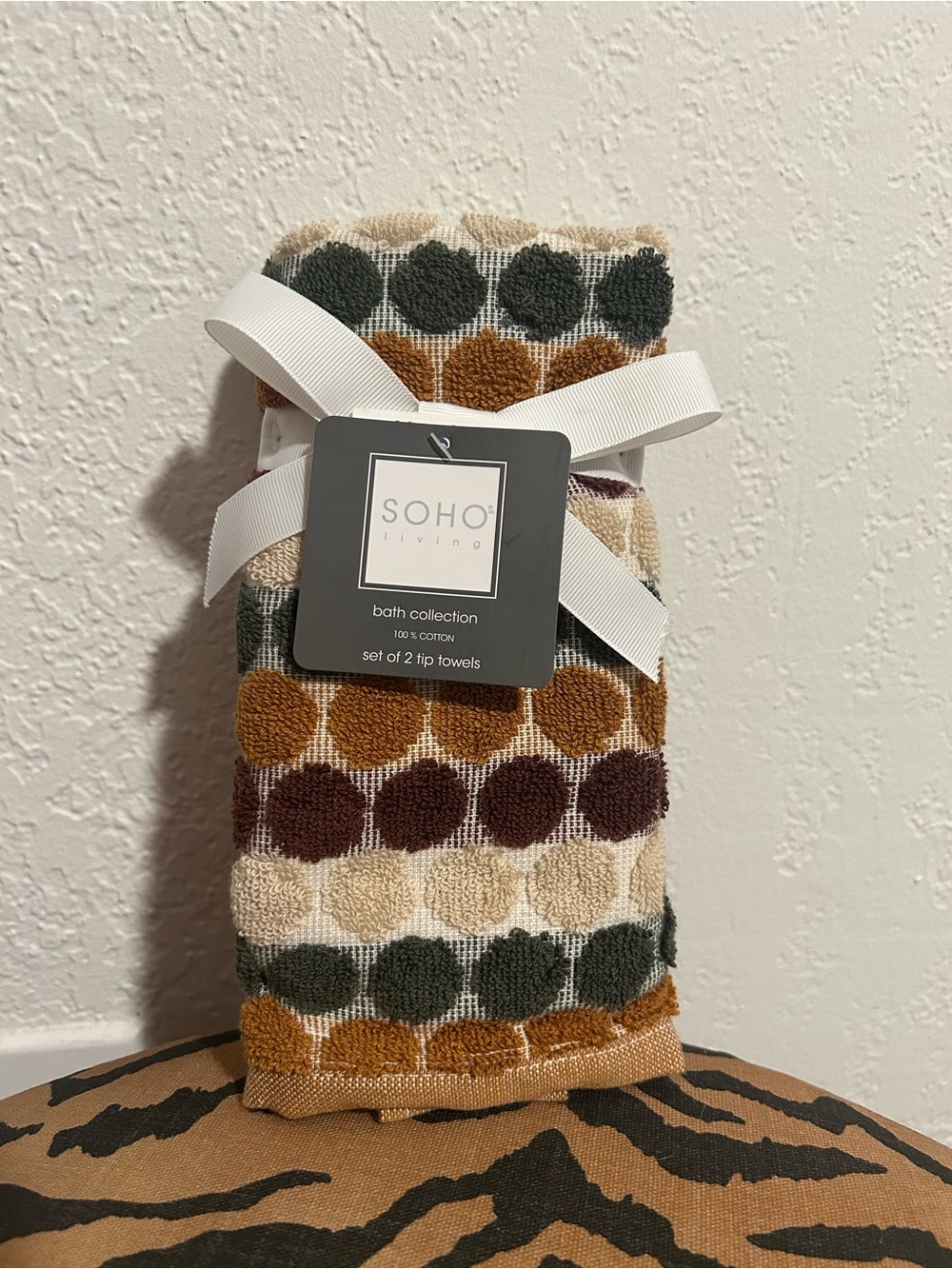 NEW Set of 2 Soho Living Boho Earth Tones Polka Dot 100% Cotton Tip Hand Towels